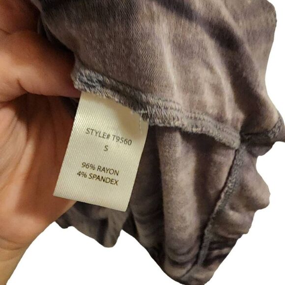 Rae Mode Black Gray Tie Dye Collared Short Sleeve Super Soft Top Size Small - Picture 4 of 6